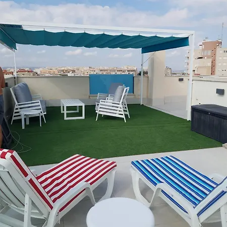 Penthouse Center Torrevieja, Private Terrace, Near The Appartement Torrevieja